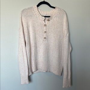 American Eagle Cream/Peach Sweater